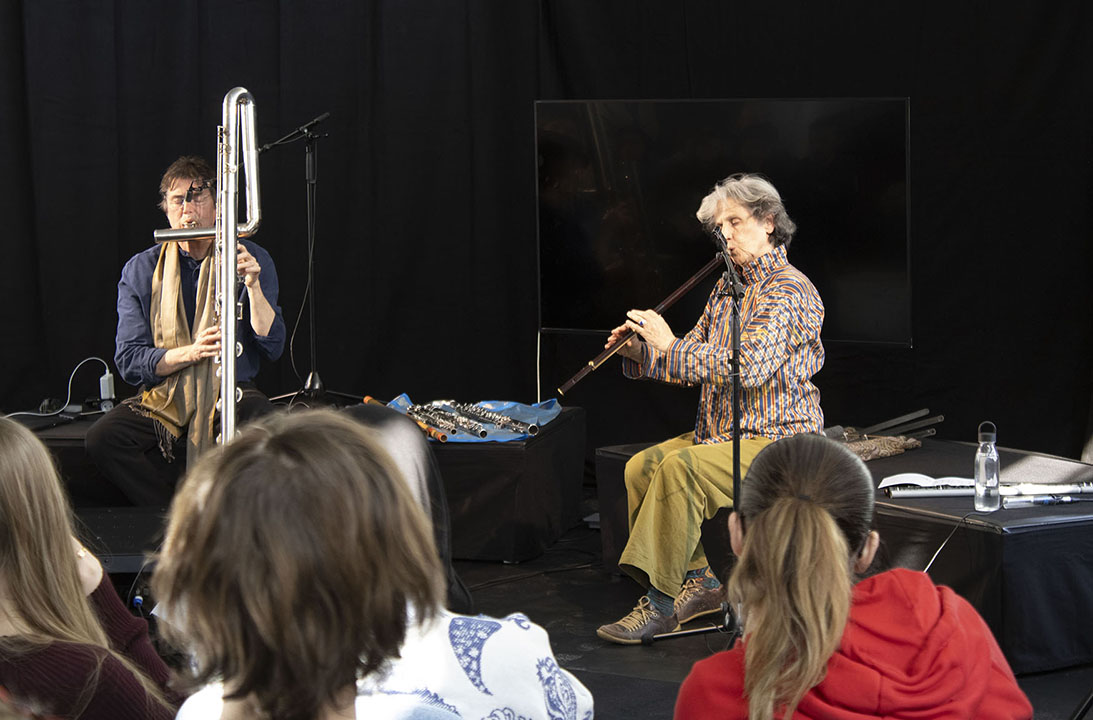 Henri Tournier et Isabelle Courroy improvisent en duo